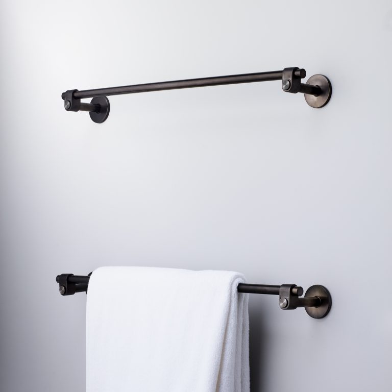 BP_Bathroom_A_Cast_Towel_Rail_LC_21_1_Web